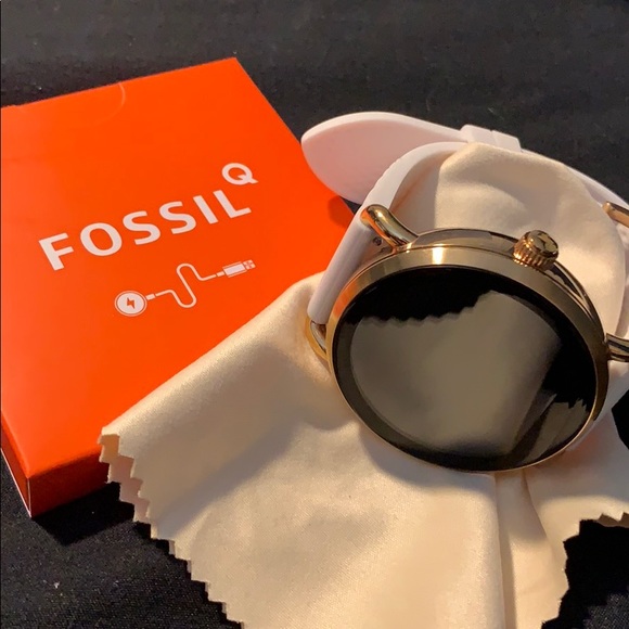 Fossil Q Wander Smart Watch - Picture 5 of 5
